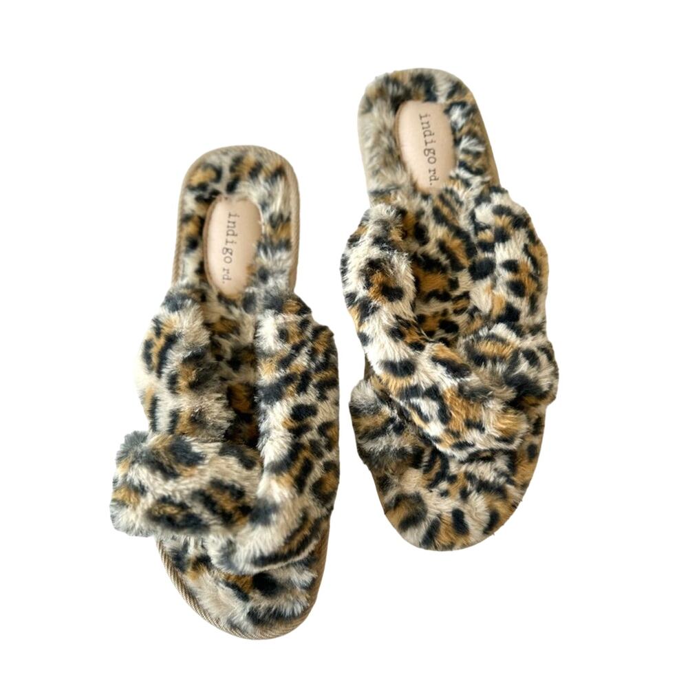 Soft Faux Fur Leopard Slippers